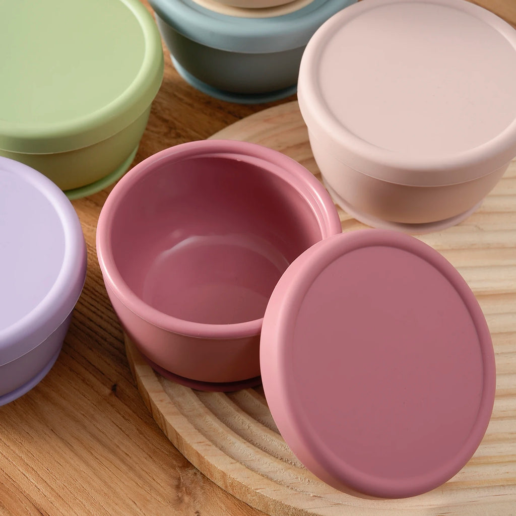 GABYSTEE™ Portable Silicone Baby Suction Bowl with Lid – Food Storage & Feeding